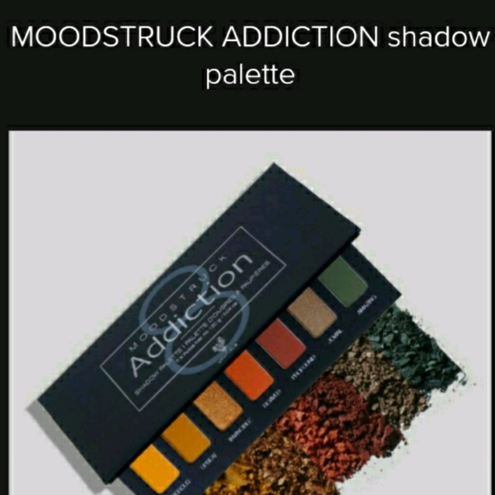 Younique Pallet 8 eyeshadow